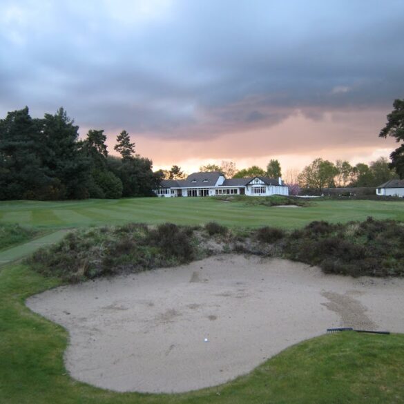 West Hill Loch 18 mit Clubhaus