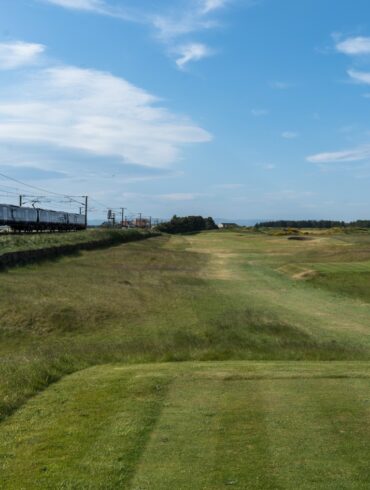 Dundonald Links Loch 13